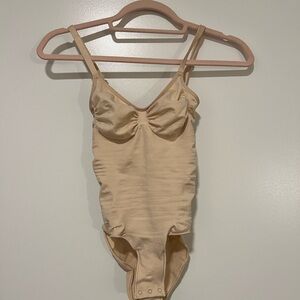 Skims Sculpting Brief Bodysuit (NWOT)